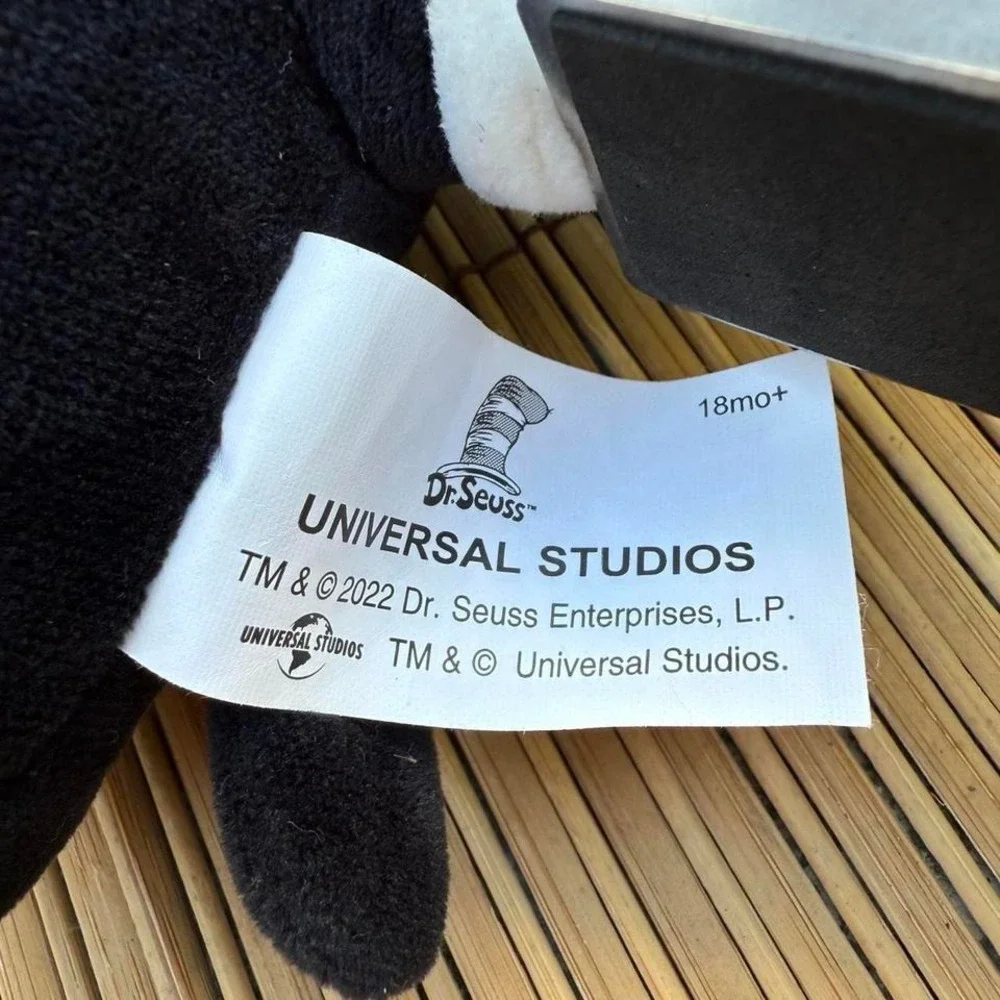 Dr. Seuss Cat in the Hat Plush Toy Universal Studios 2022 Official 12